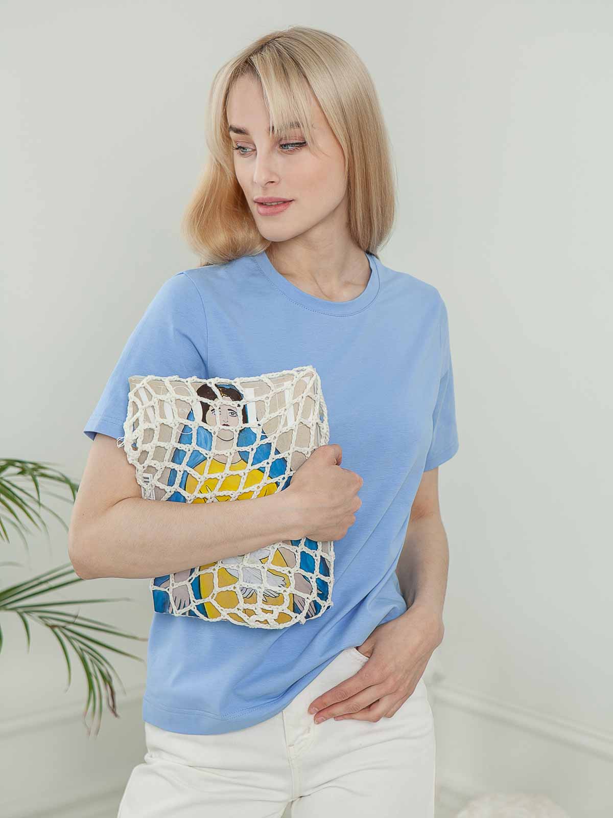 Картинка Футболка блакитна